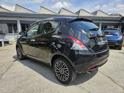 Lancia Ypsilon 1.0 FireFly 5 porte S&S Hybrid Alberta Ferretti (6)