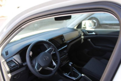 Volkswagen T-Cross 1.0 tsi Edition 115cv (9)