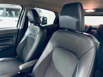 Ford EcoSport 1.5 TDCi 95 CV Titanium S (10)