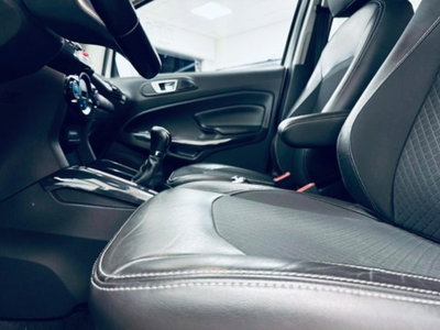 Ford EcoSport 1.5 TDCi 95 CV Titanium S (9)