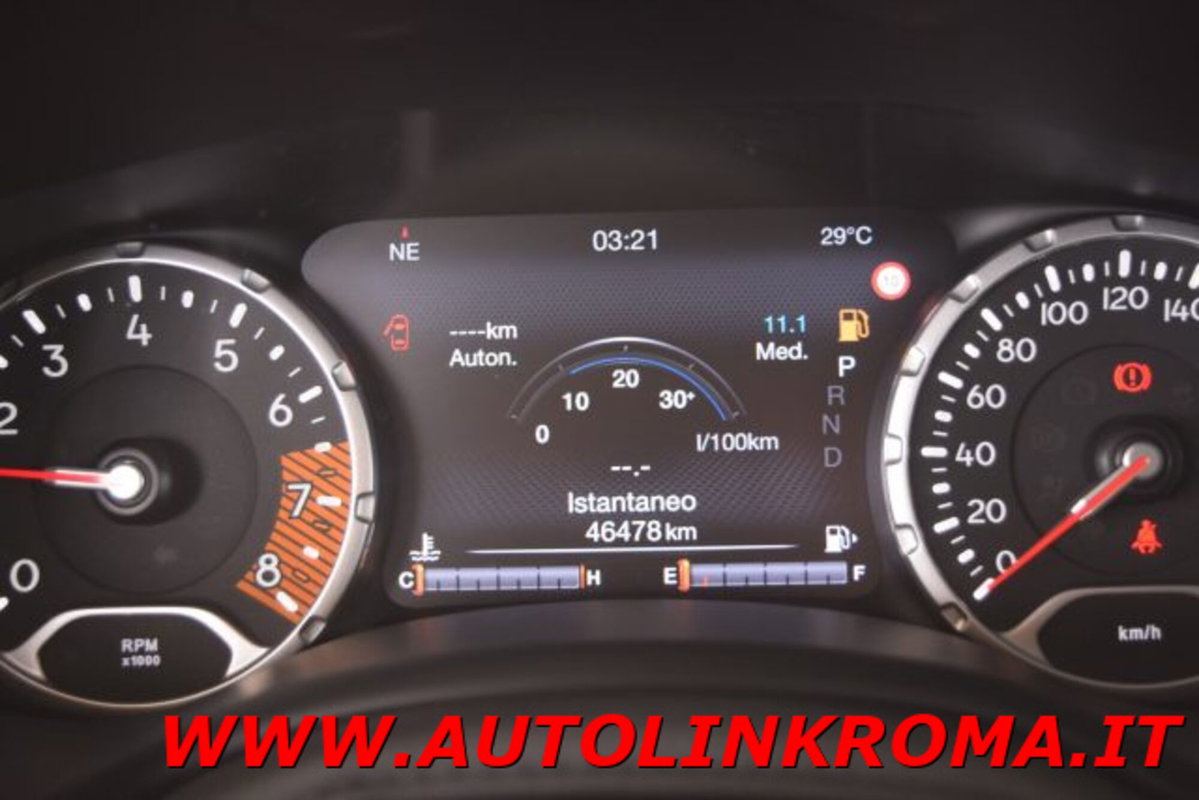 Jeep Renegade 1.3 T4 DDCT Limited (16)
