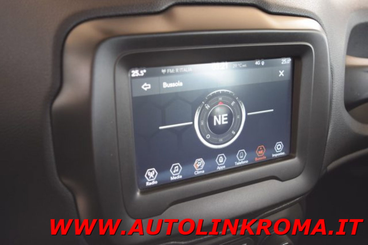 Jeep Renegade 1.3 T4 DDCT Limited (7)