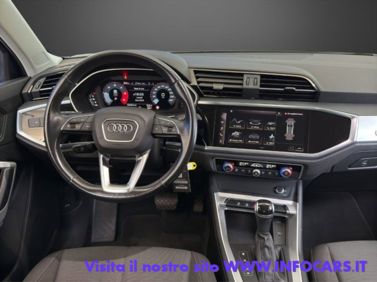 Audi Q3 2.0 TDI 150 CV S tronic Business (10)