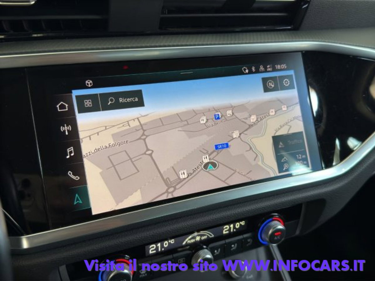 Audi Q3 2.0 TDI 150 CV S tronic Business (14)