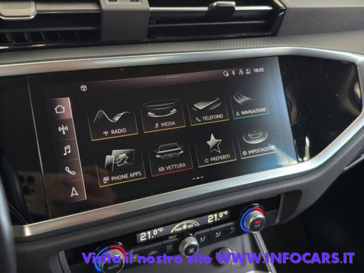 Audi Q3 2.0 TDI 150 CV S tronic Business (15)