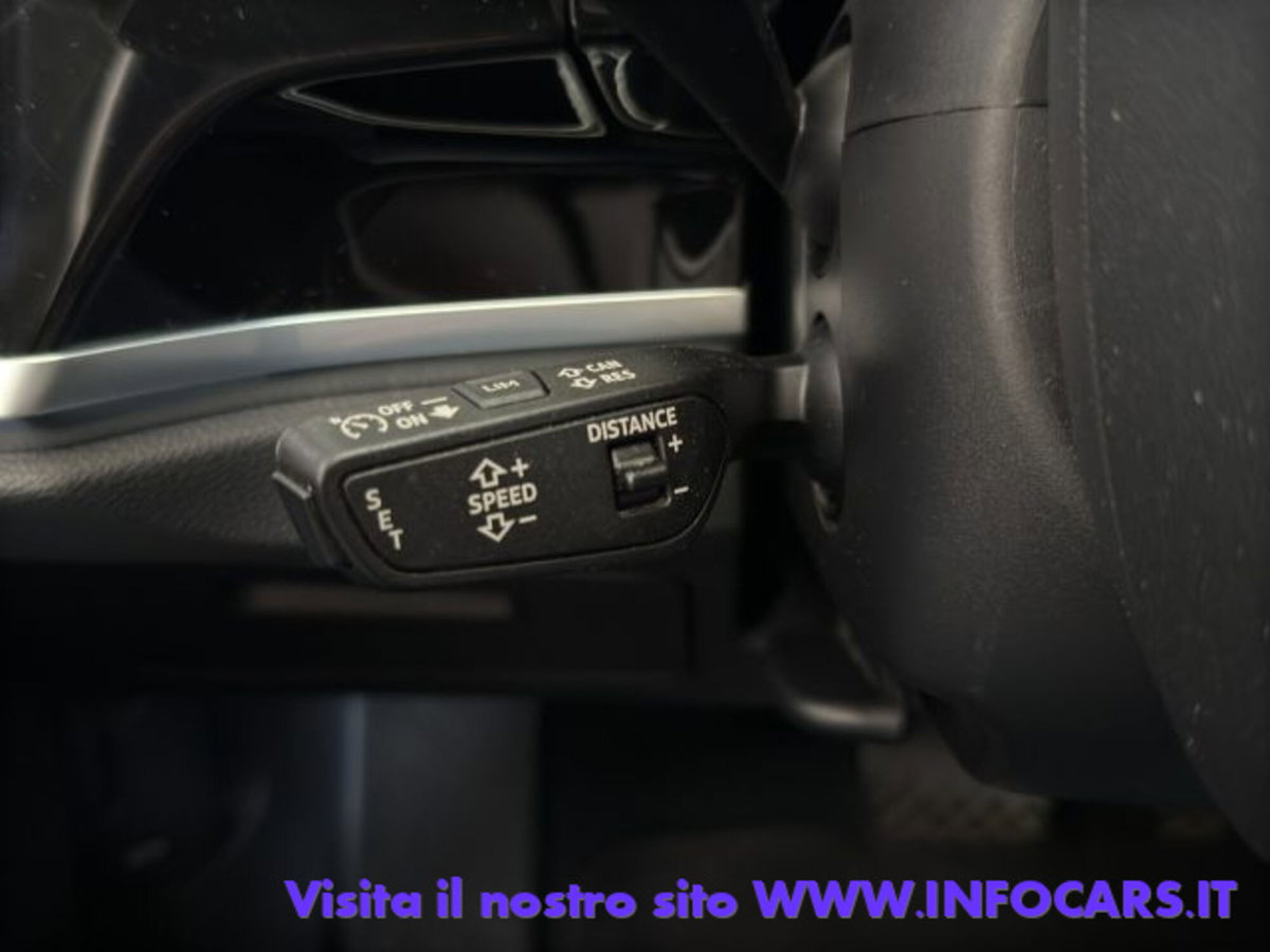 Audi Q3 2.0 TDI 150 CV S tronic Business (20)