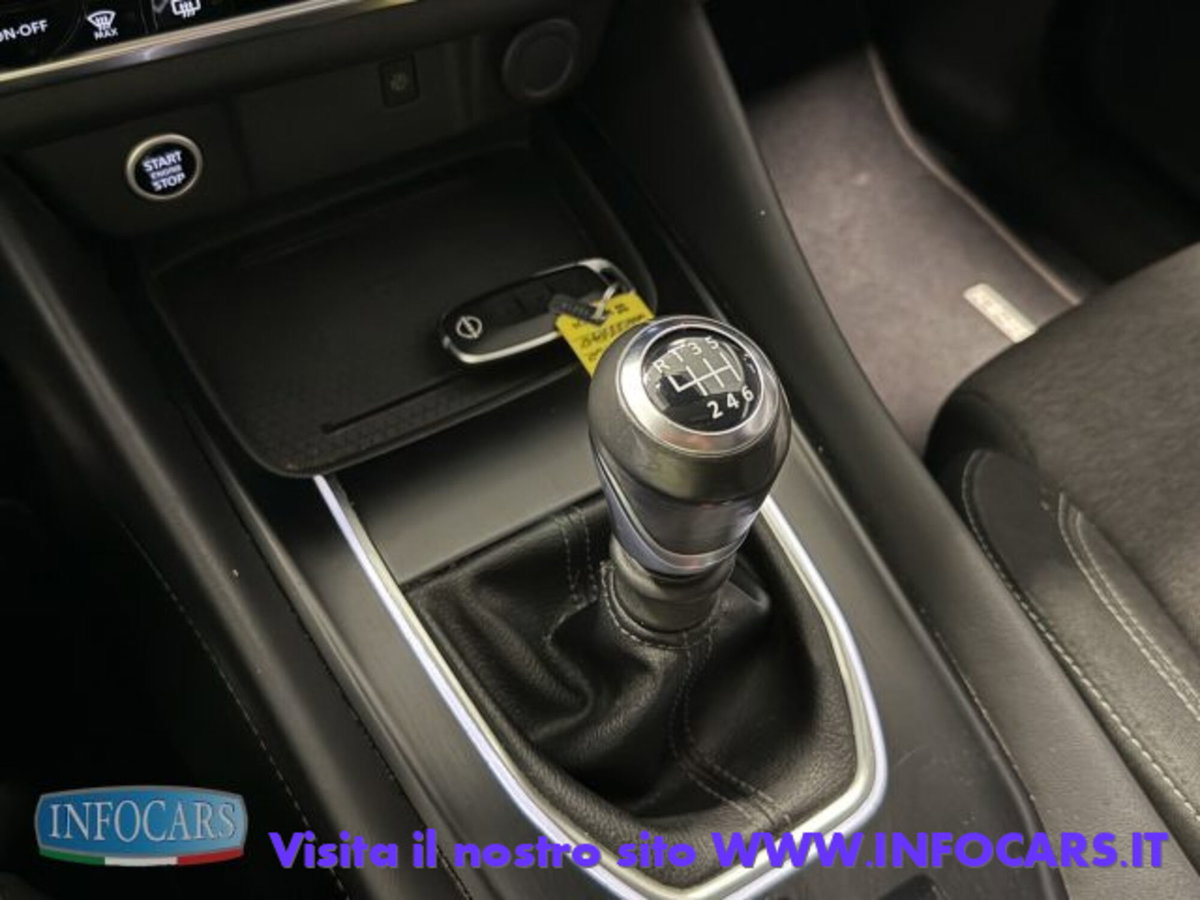 Nissan Qashqai 1.3 mhev N-Connecta 2wd 140cv (20)