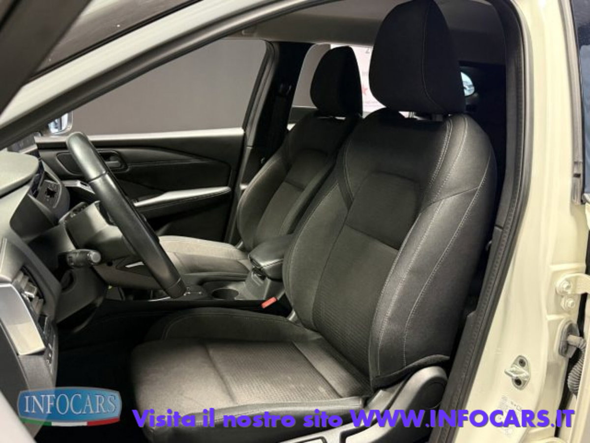 Nissan Qashqai 1.3 mhev N-Connecta 2wd 140cv (5)