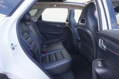 Mg EHS Plug-in Hybrid Exclusive (16)