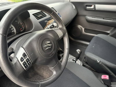 Suzuki Swift 1.3 3p. GL Safety Pack (10)