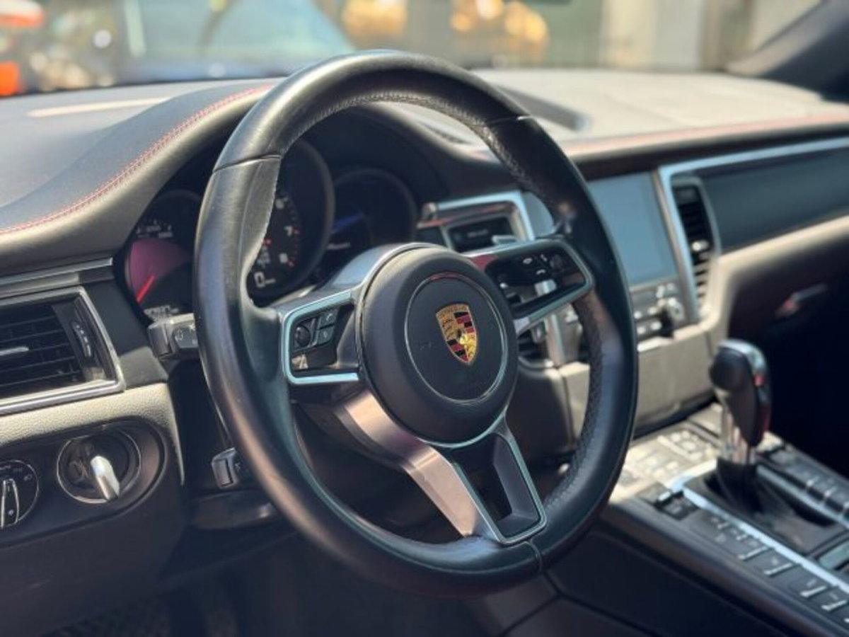 Porsche Macan 2.0 (12)