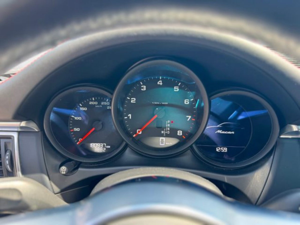 Porsche Macan 2.0 (14)