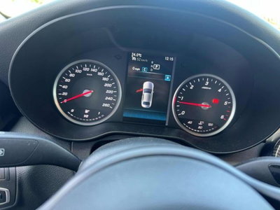 Mercedes-Benz Classe C 180 d Auto Premium (10)