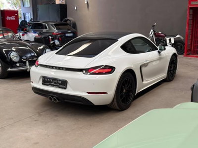 Porsche 718 Cayman  Cayman 2.0 T (4)