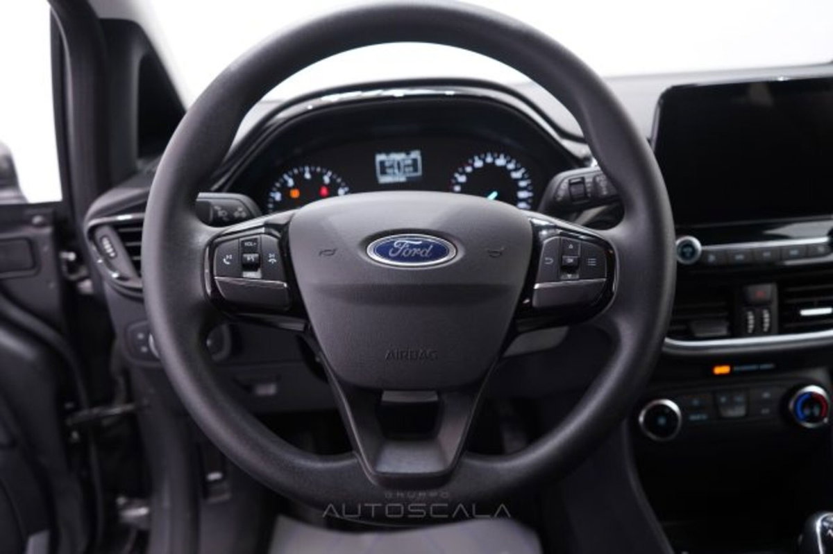 Ford Fiesta 1.1 85 CV 3 porte  Business (14)
