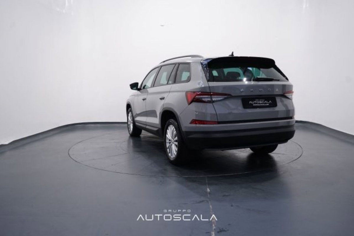 Skoda Kodiaq 2.0 TDI EVO SCR 4x4 DSG 7 posti Executive (3)