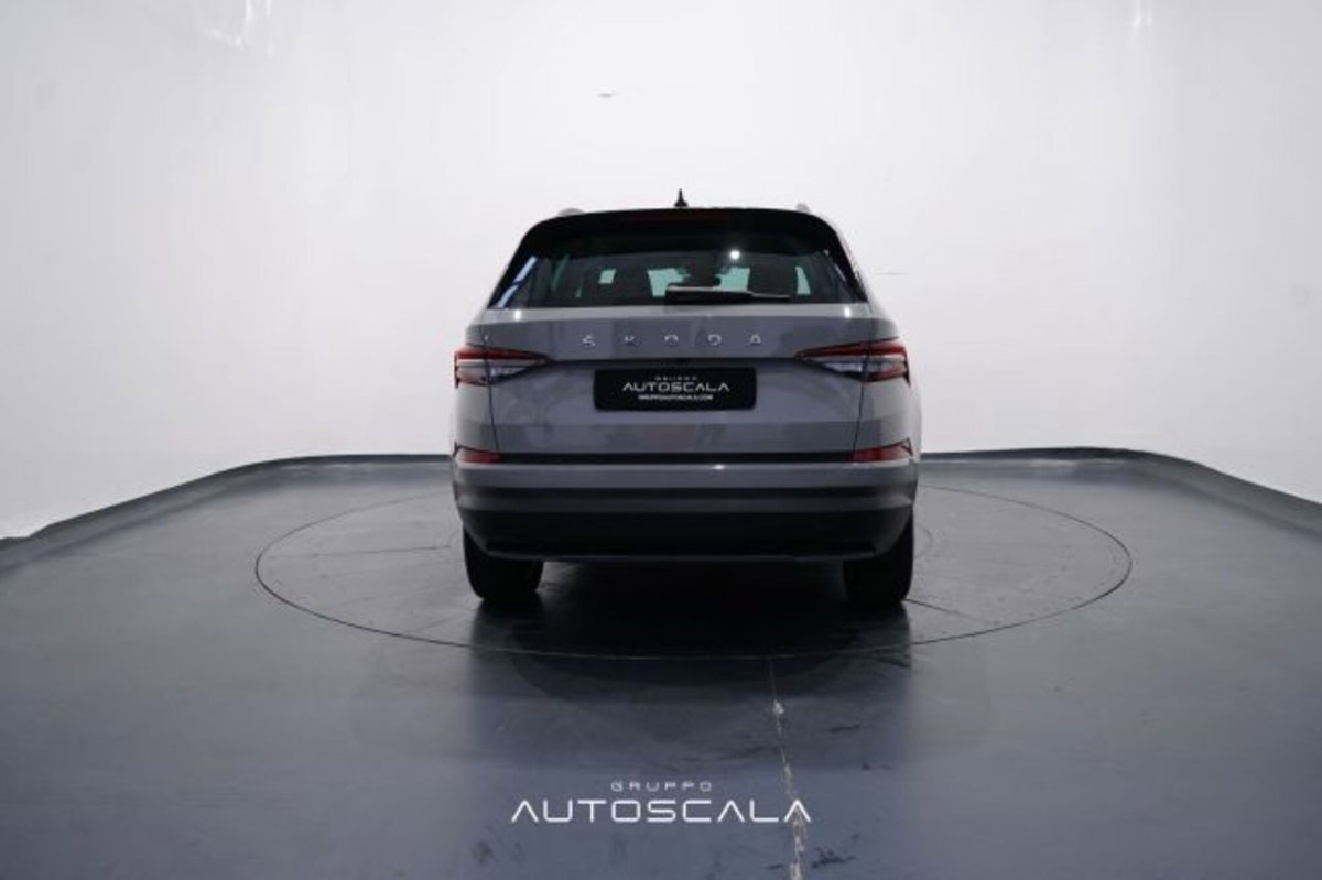 Skoda Kodiaq 2.0 TDI EVO SCR 4x4 DSG 7 posti Executive (4)