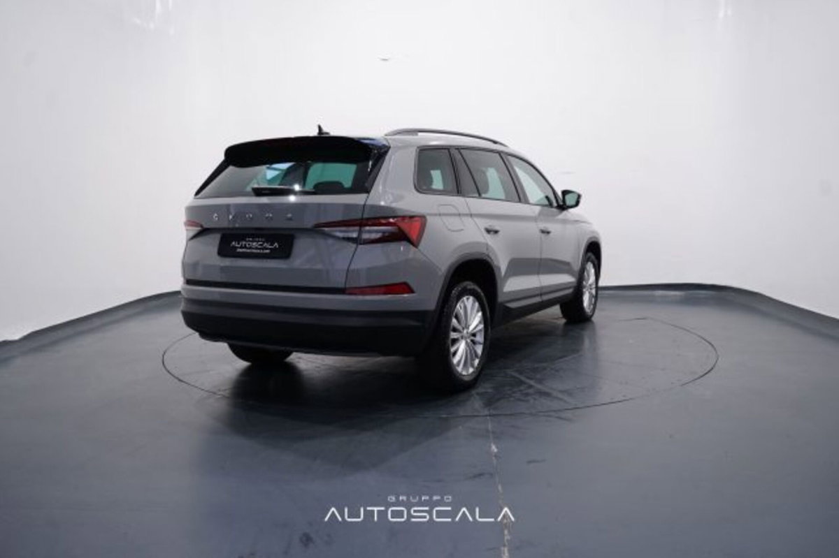 Skoda Kodiaq 2.0 TDI EVO SCR 4x4 DSG 7 posti Executive (5)