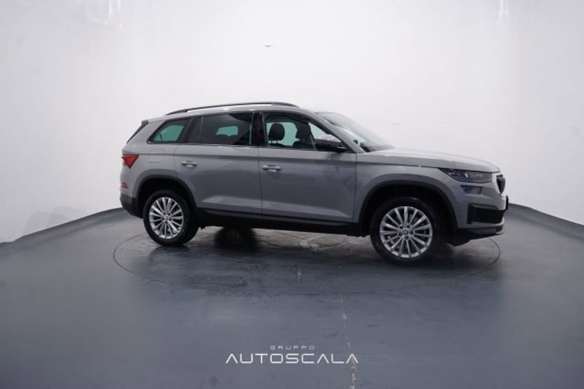 Skoda Kodiaq 2.0 TDI EVO SCR 4x4 DSG 7 posti Executive (6)
