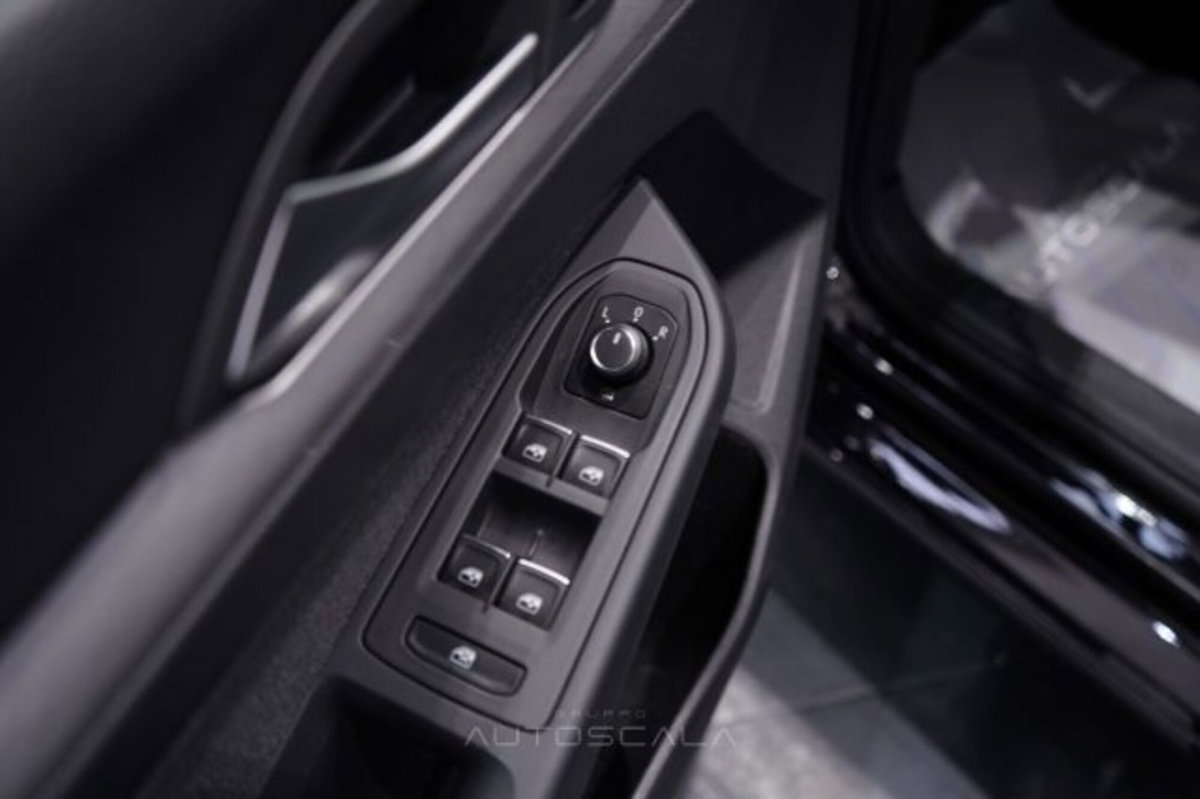 Volkswagen Golf Variant 1.0 eTSI EVO DSG Life (10)
