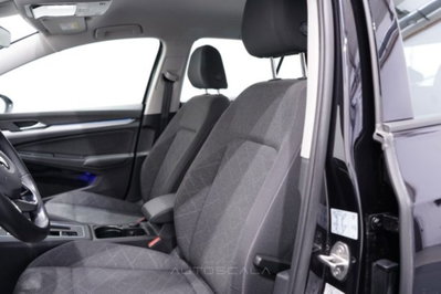 Volkswagen Golf Variant 1.0 eTSI EVO DSG Life (11)