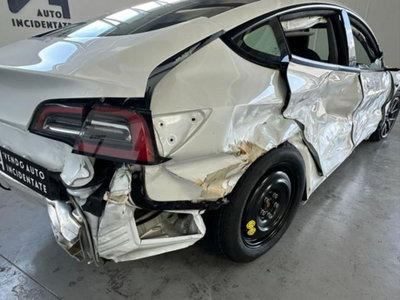 Tesla Model 3 Model 3 RWD (10)