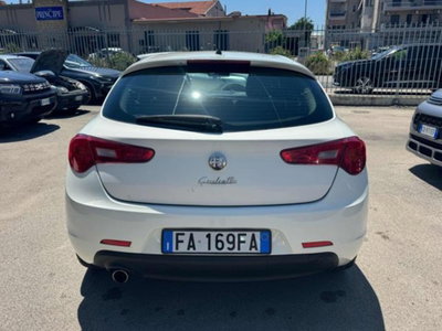 Alfa Romeo Giulietta 1.6 JTDm-2 Exclusive (5)