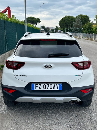 Kia Stonic 1.4 MPI EcoGPL Urban (4)