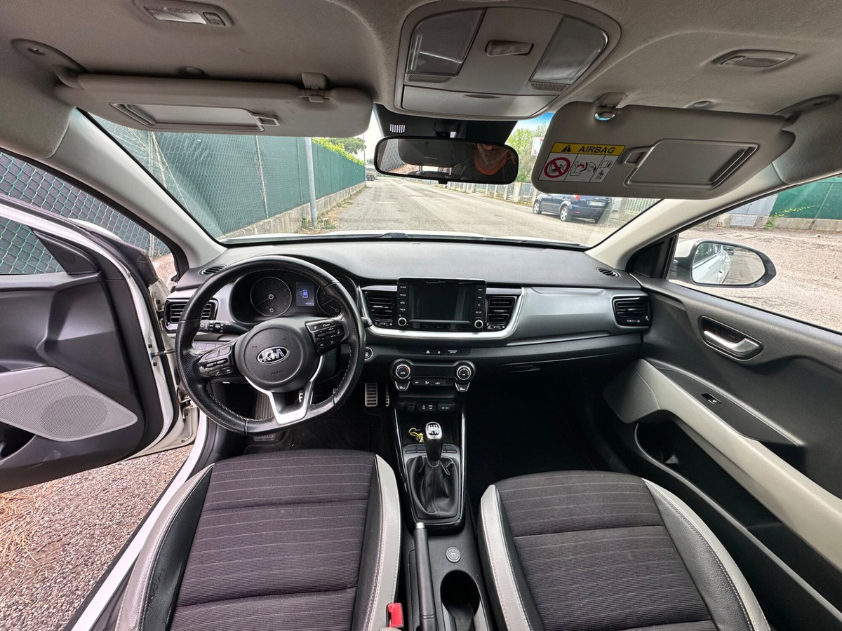 Kia Stonic 1.4 MPI EcoGPL Urban (7)