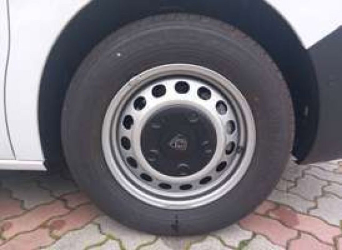 Peugeot Expert Furgone std 1.5 diesel 120cv S&S (13)