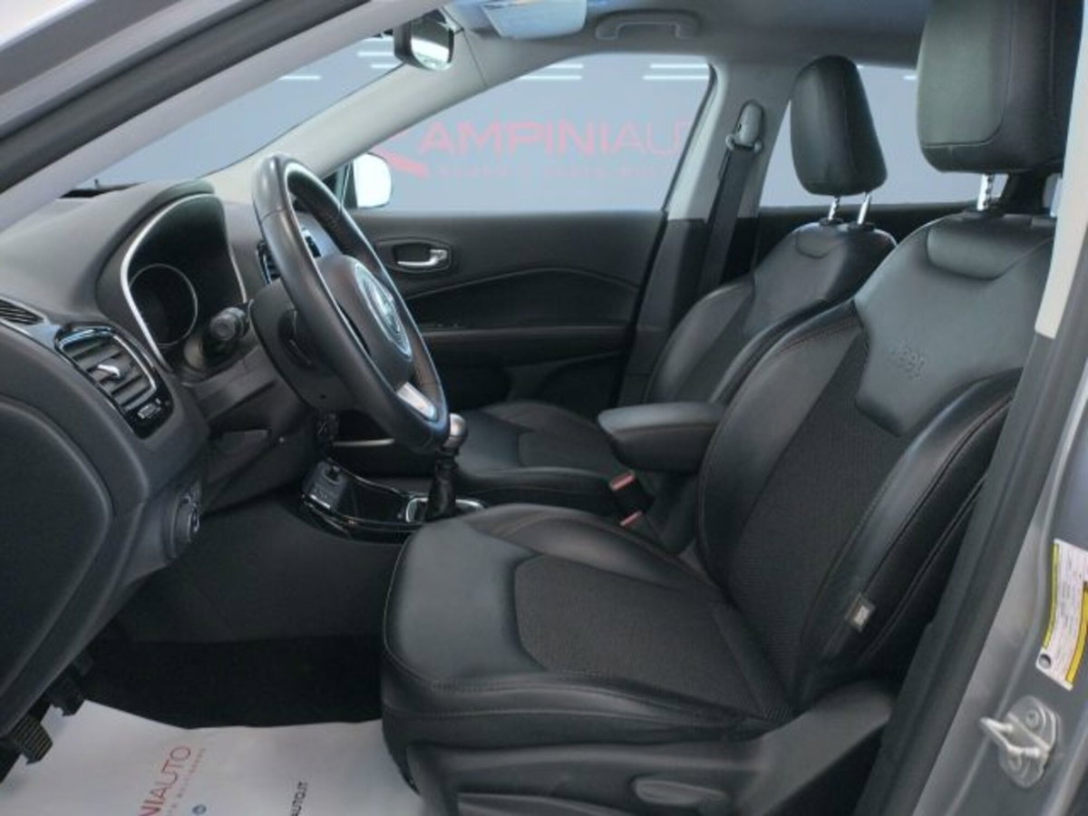 Jeep Compass 1.6 Multijet II 2WD Limited (15)