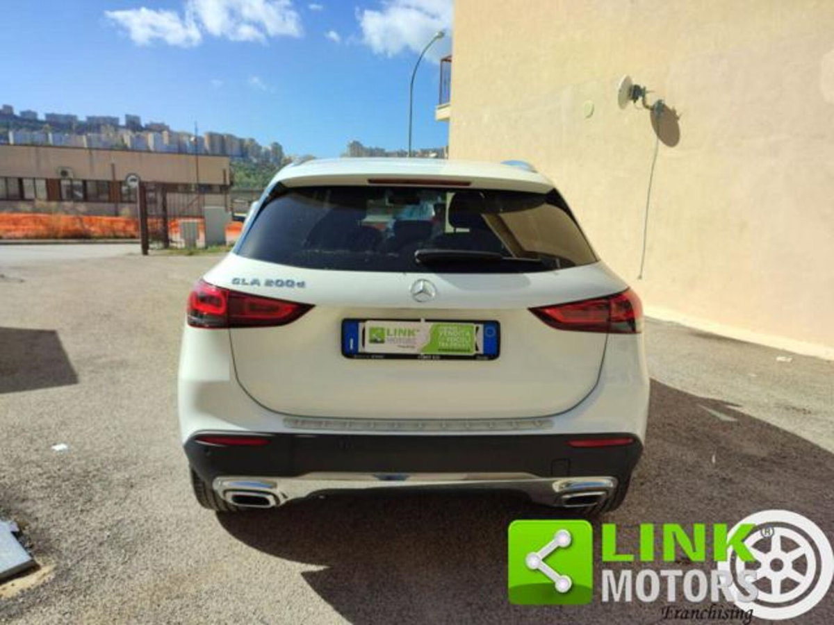 Mercedes-Benz GLA SUV 200 d Automatic Sport (6)