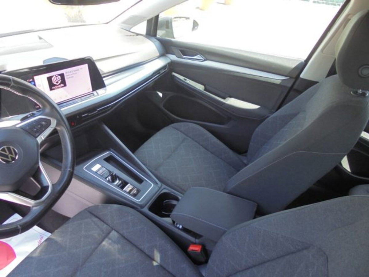 Volkswagen Golf Variant 1.0 eTSI EVO DSG Life (17)