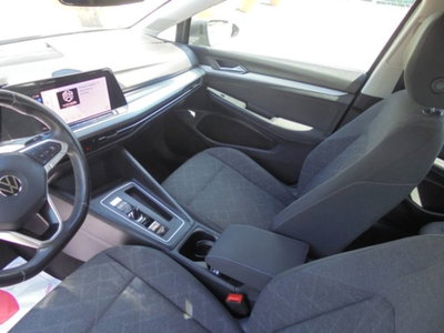 Volkswagen Golf Variant 1.0 eTSI EVO DSG Life (17)
