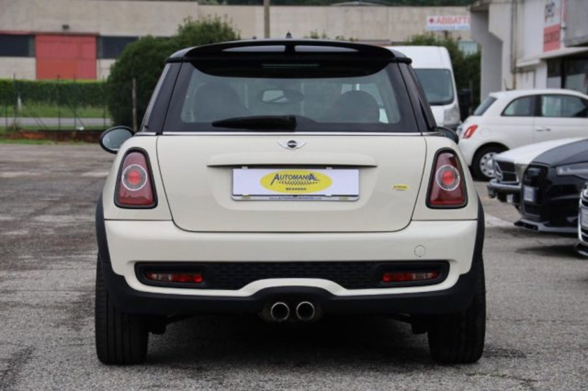 MINI Mini 1.6 16V Cooper S (10)