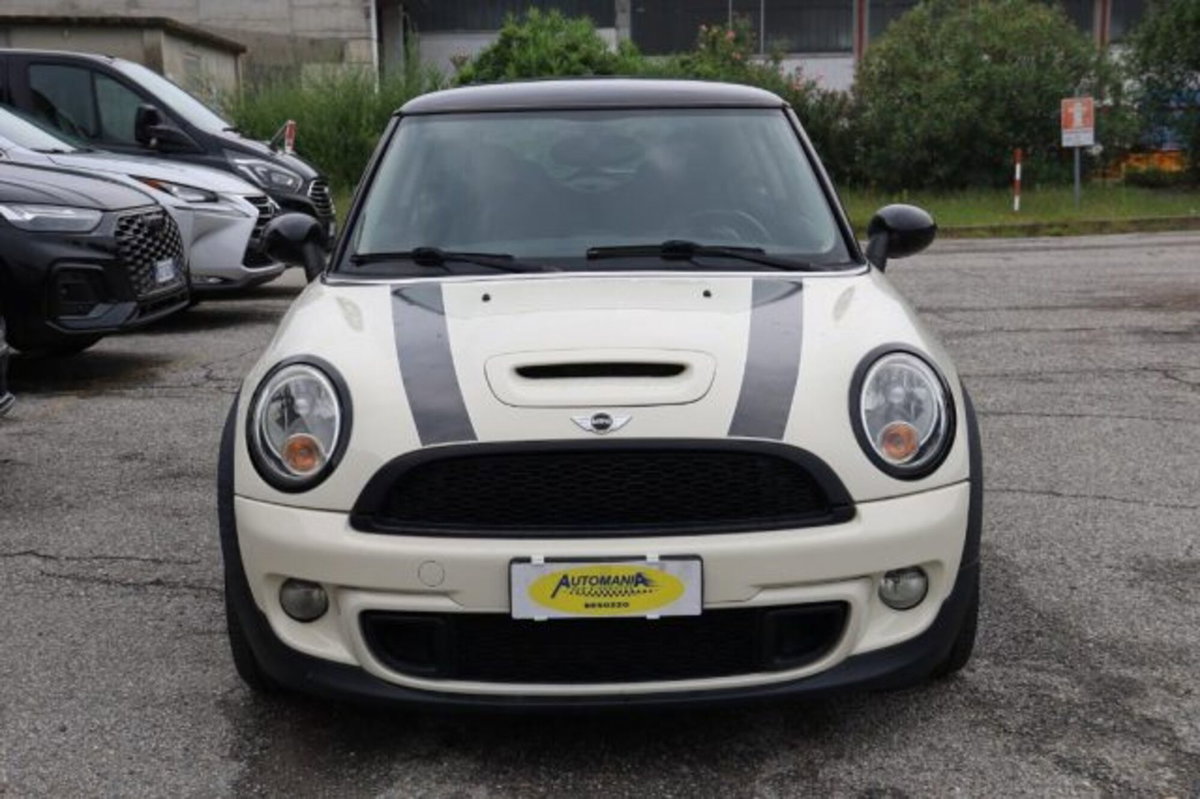 MINI Mini 1.6 16V Cooper S (2)