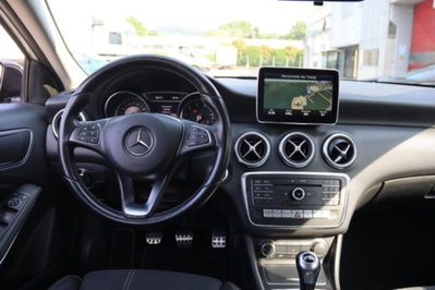 Mercedes-Benz Classe A 180 Premium (11)