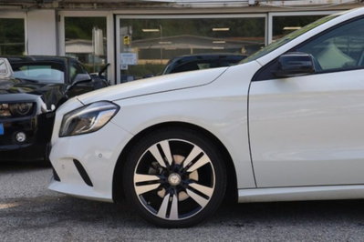 Mercedes-Benz Classe A 180 Premium (16)
