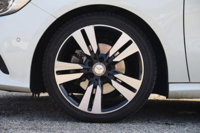 Mercedes-Benz Classe A 180 Premium (4)