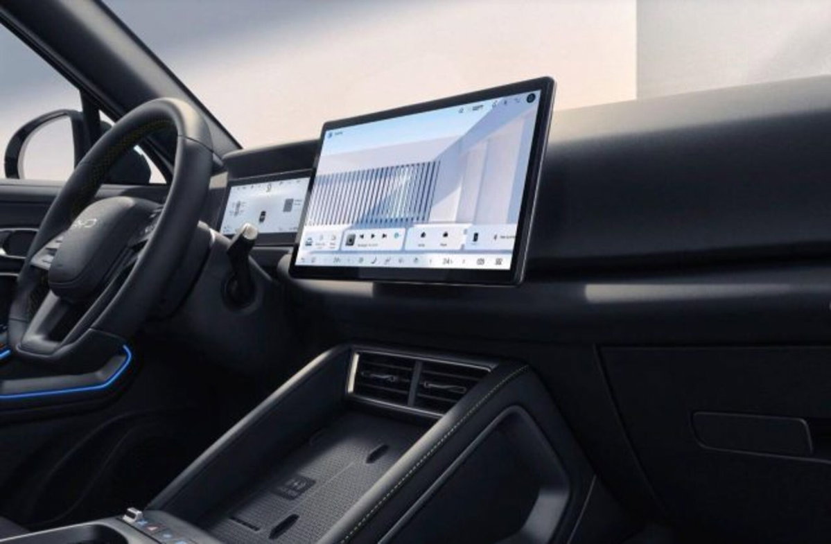 Byd Atto 2 DM-i 1.5 phev Active 165cv (8)