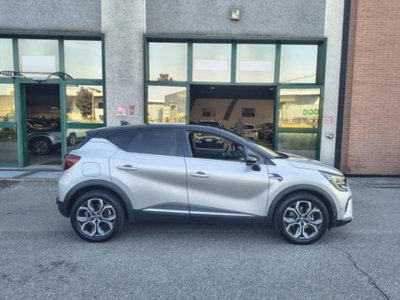 Renault Captur Plug-in Hybrid E-Tech 160 CV Intens (4)
