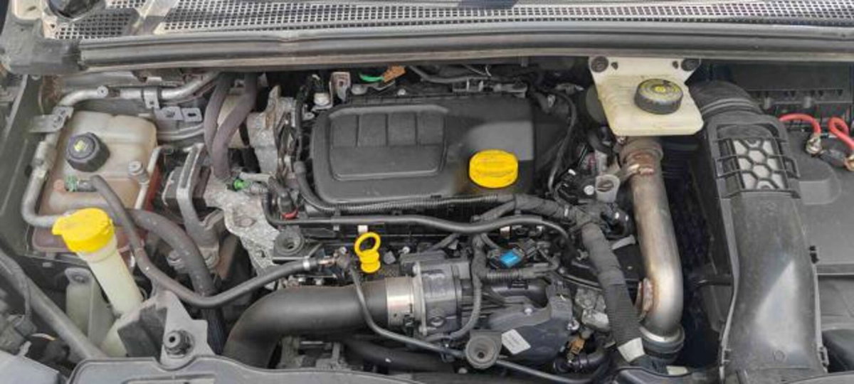 Renault Espace dCi 160CV EDC Energy Intens (18)