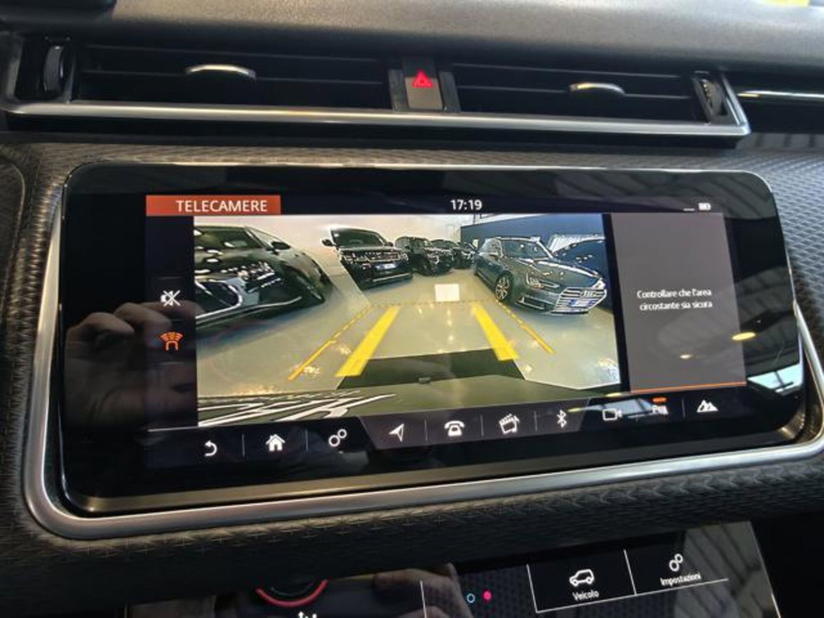 Land Rover Range Rover Velar 2.0D I4 240 CV R-Dynamic HSE (11)