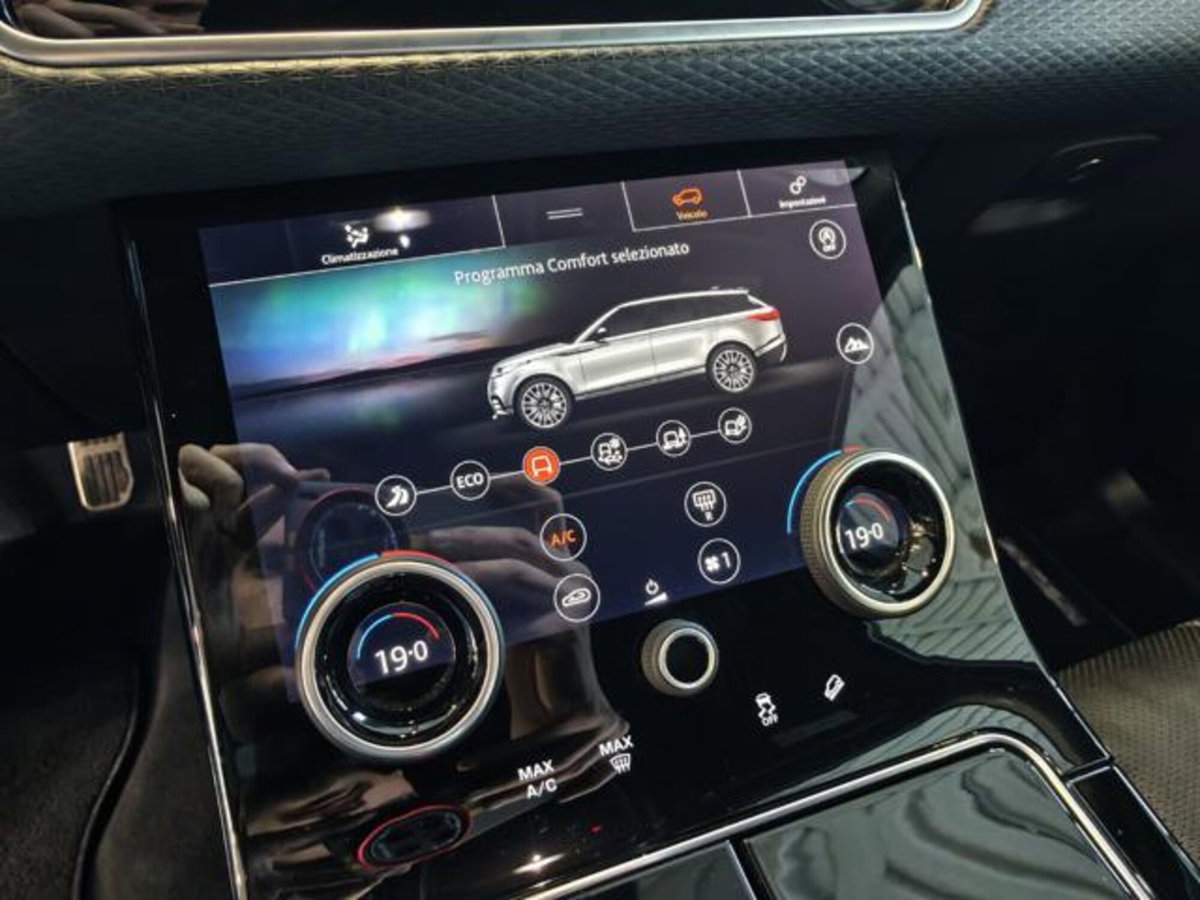 Land Rover Range Rover Velar 2.0D I4 240 CV R-Dynamic HSE (12)