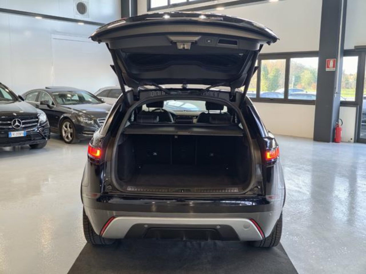 Land Rover Range Rover Velar 2.0D I4 240 CV R-Dynamic HSE (7)