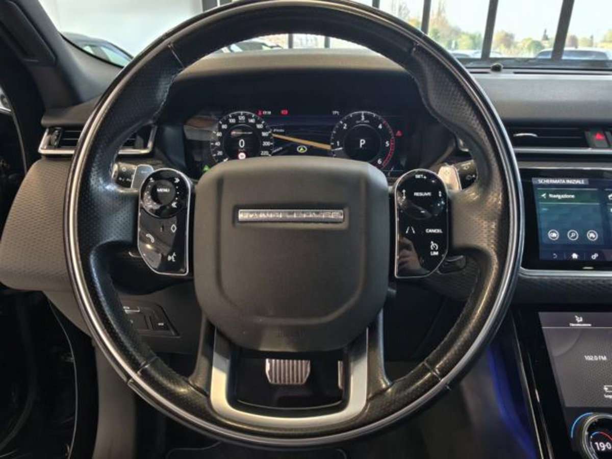 Land Rover Range Rover Velar 2.0D I4 240 CV R-Dynamic HSE (9)