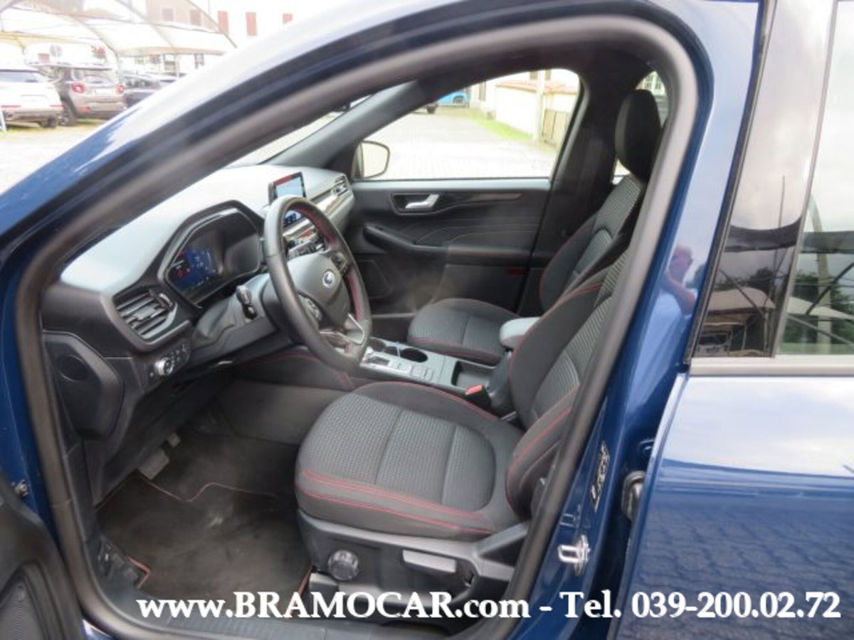 Ford Kuga 2.5 Plug In Hybrid 225 CV CVT 2WD ST-Line (13)