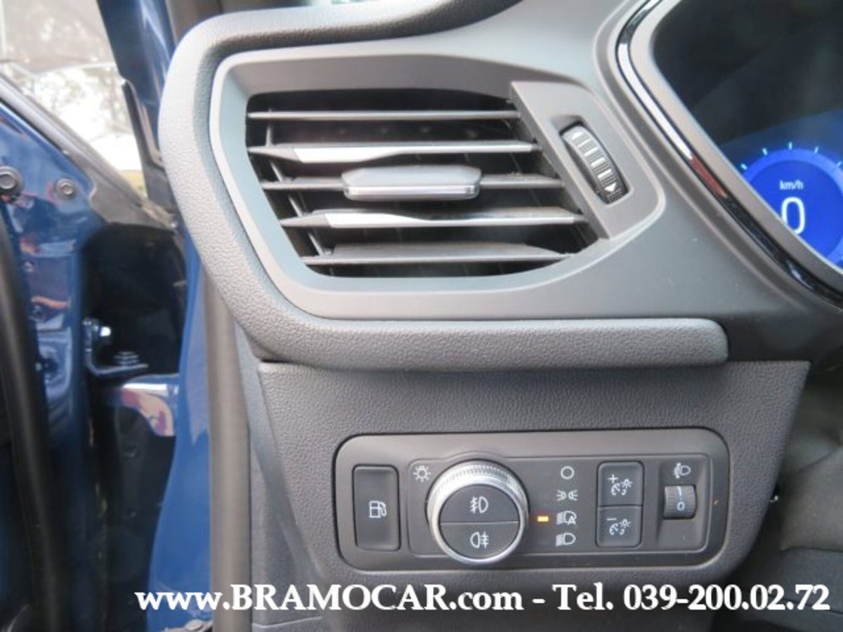 Ford Kuga 2.5 Plug In Hybrid 225 CV CVT 2WD ST-Line (15)