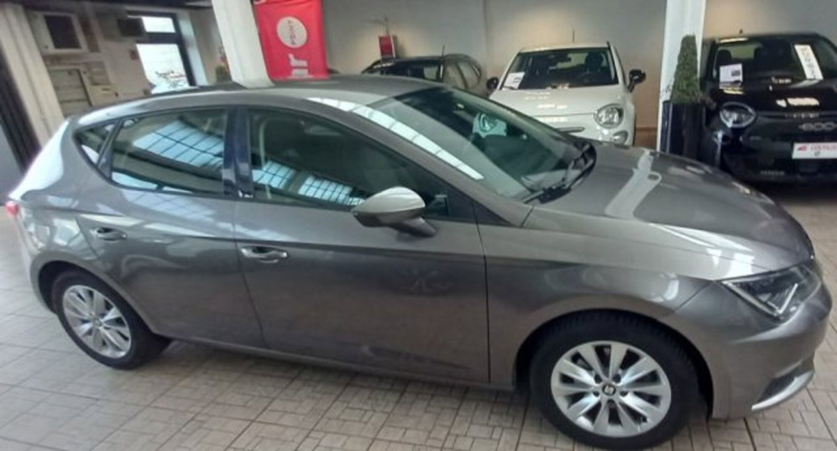 SEAT Leon 1.6 TDI 115 CV 5p. Style (4)
