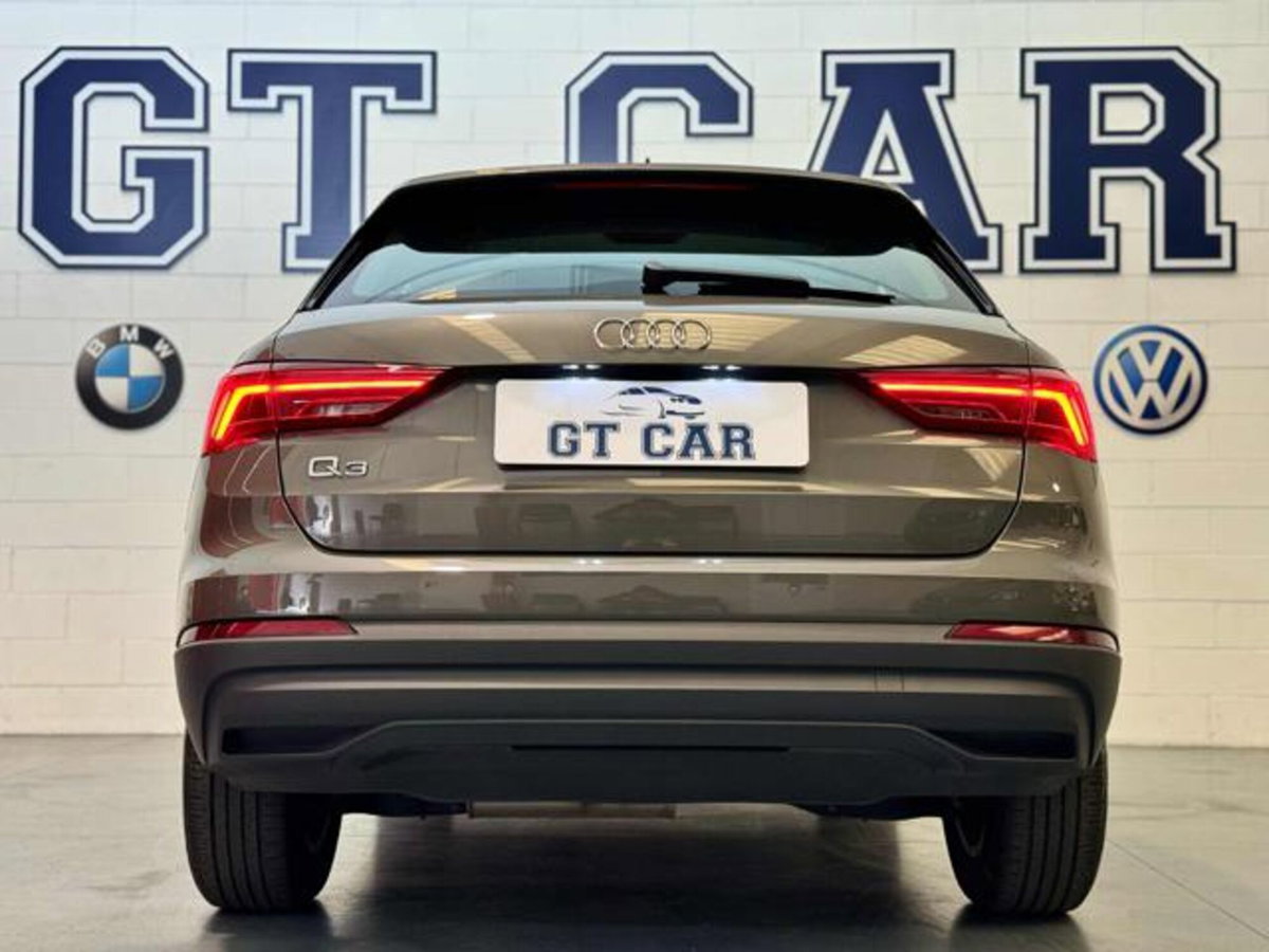 Audi Q3 35 TDI quattro S tronic Business (9)